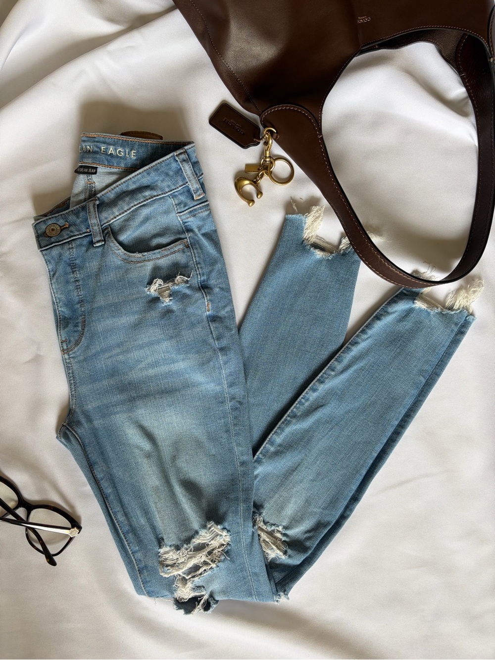 American Eagle Dream Jean High Rise Distressed Skinny Jeggings Light Wash AE 2 R - Picture 1 of 10